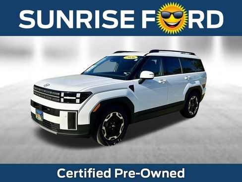 Used 2026 Hyundai Santa Fe SEL FWD image 1