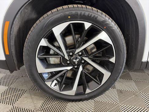 Used 2024 Mitsubishi Outlander SE image 14