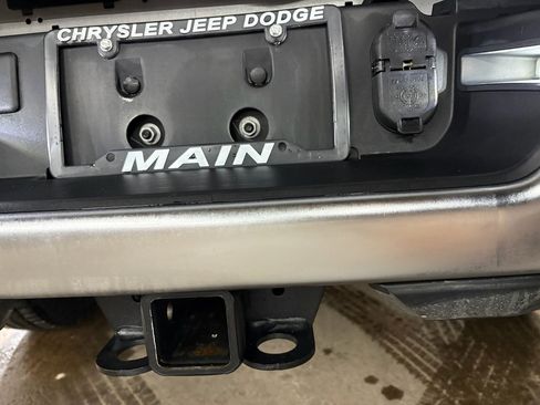 Used 2024 RAM 2500 Big Horn w/ Bed Utility Group image 9