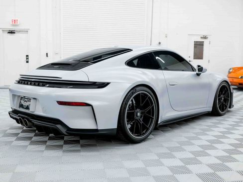 Used 2026 Porsche 911 GT3 RWD image 5