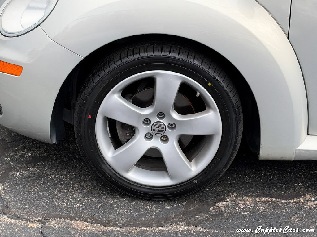 Used 2009 Volkswagen Beetle Blush FWD image 37