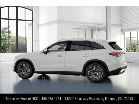 Used 2026 Mercedes-Benz GLC 300 4MATIC image 32