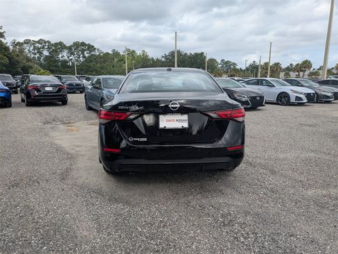 New 2025 Nissan Sentra SV image 4