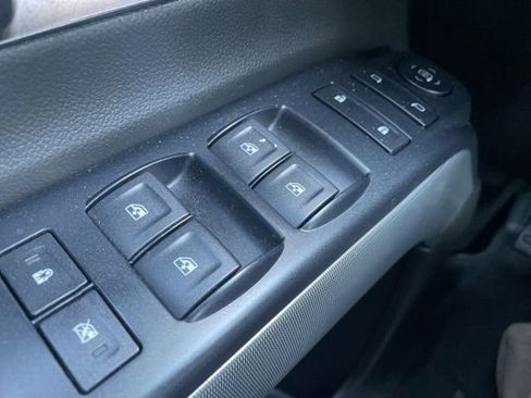 Used 2018 Chevrolet Silverado 1500 LT w/ All Star Edition AWD/4WD image 14