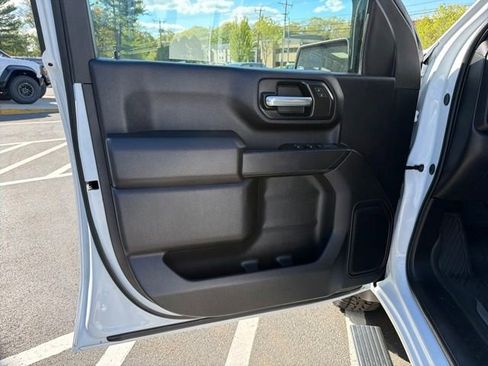 Used 2025 GMC Sierra 3500 Pro w/ Convenience Package AWD/4WD image 11