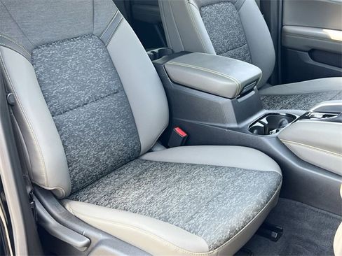 Used 2024 Chevrolet Colorado ZR2 w/ Technology Package image 35