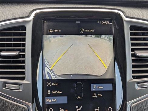 Used 2018 Volvo XC90 T6 Momentum w/ Convenience Package image 12