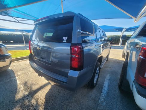 Used 2019 Chevrolet Tahoe LS RWD image 4