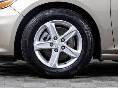 Used 2022 Chevrolet Malibu LS image 43