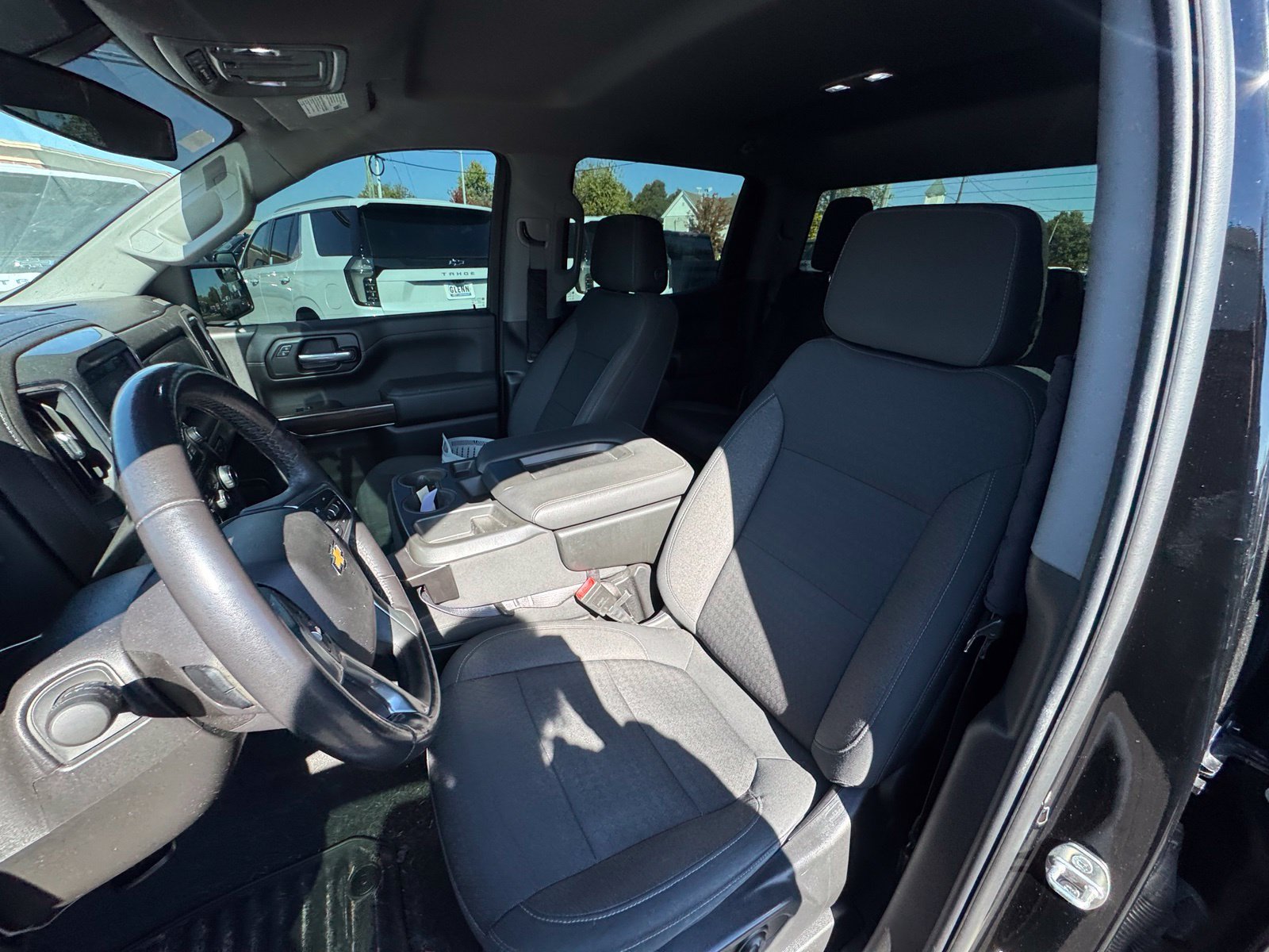 Used 2021 Chevrolet Silverado 1500 LT w/ Z71 Off-Road Package AWD/4WD image 13