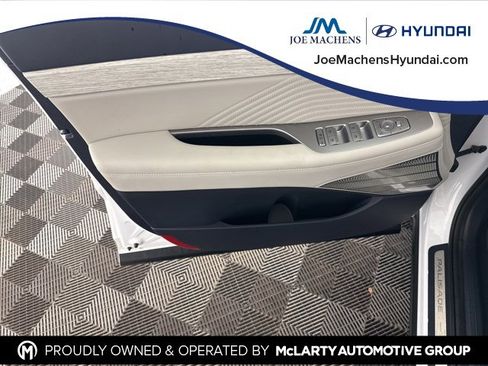 Used 2025 Hyundai Palisade Calligraphy image 21