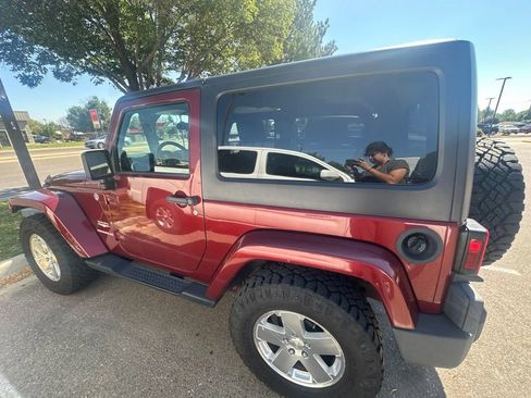 Used 2009 Jeep Wrangler Sahara AWD/4WD image 2