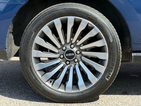 Used 2019 Lincoln Navigator Reserve w/ Cargo Package image 26