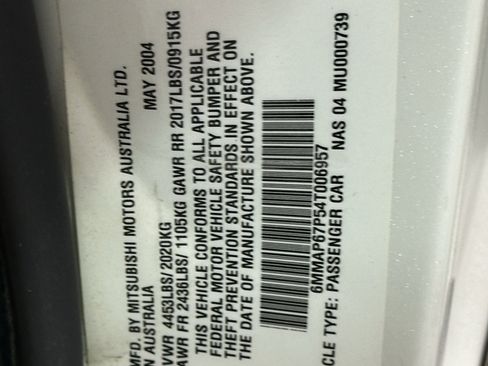 Used 2004 Mitsubishi Diamante LS image 31