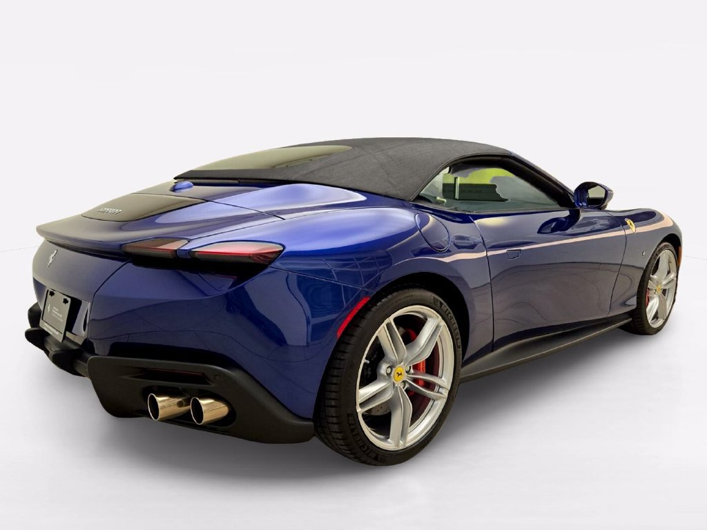 Used 2025 Ferrari Roma Spider RWD image 9