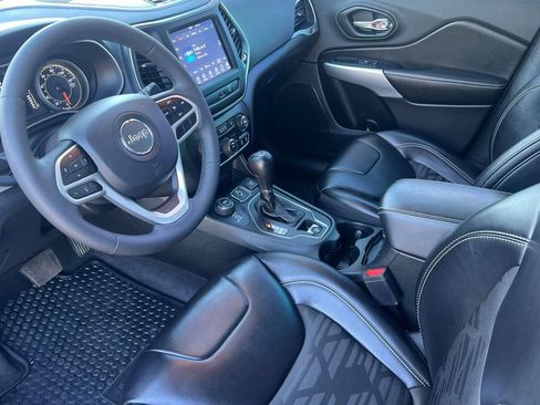 Used 2022 Jeep Cherokee Latitude w/ Trailer Tow Group image 11