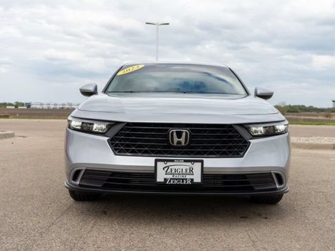 Used 2024 Honda Accord EX image 2