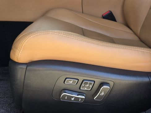 Used 2017 Lexus LS 460 Comfort Package w/ Comfort Package image 35