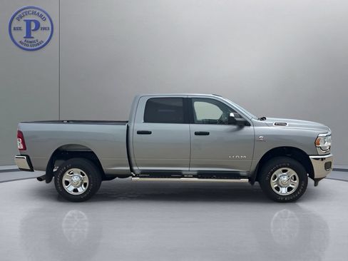 Used 2022 RAM 2500 Big Horn w/ Snow Chief Group AWD/4WD image 8