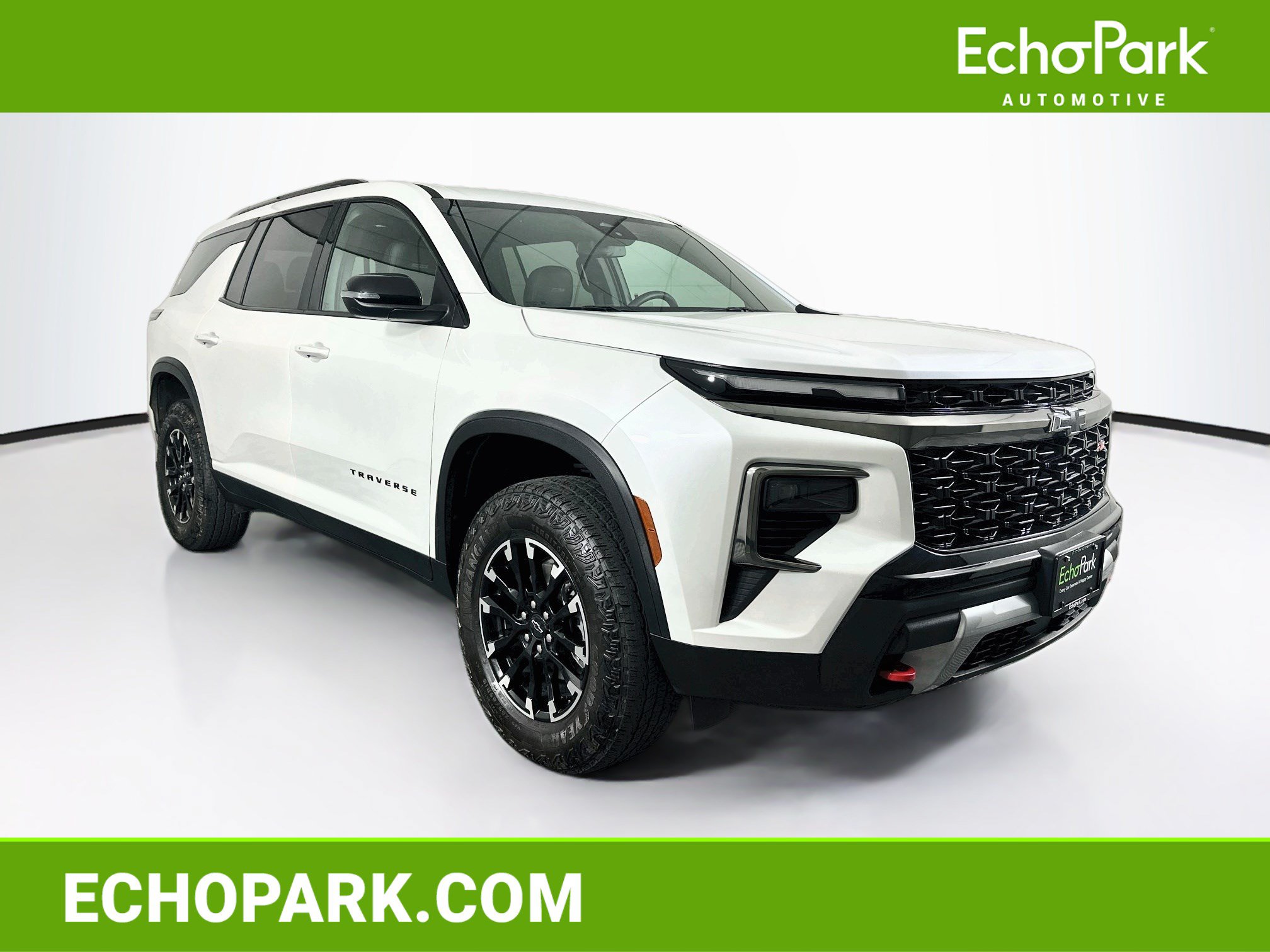 Used 2025 Chevrolet Traverse Z71 AWD/4WD image 1
