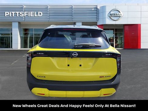 New 2026 Nissan Kicks SR w/ SR Premium Package AWD/4WD image 4