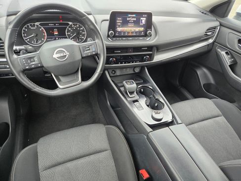 Used 2025 Nissan Rogue SV AWD/4WD image 17