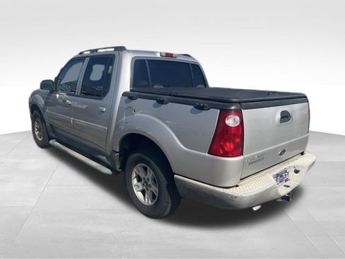 Used 2005 Ford Explorer Sport Trac XLT AWD/4WD image 7