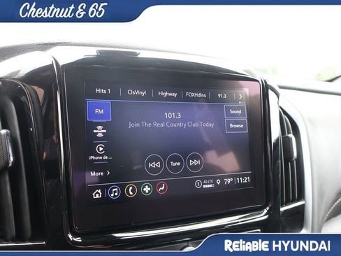 Used 2023 Chevrolet Traverse LT FWD image 35