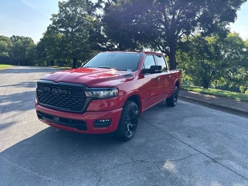 Used 2025 RAM 1500 Big Horn AWD/4WD image 3