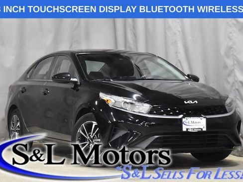 Used 2024 Kia Forte LXS image 1