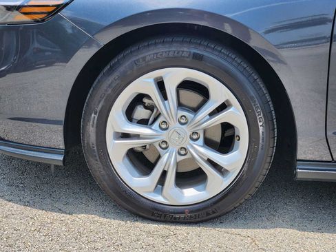 Used 2025 Honda Accord LX image 9