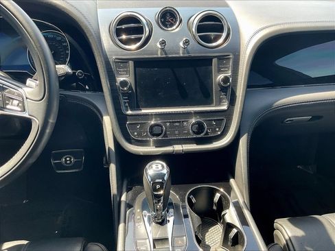 Used 2019 Bentley Bentayga AWD/4WD image 9