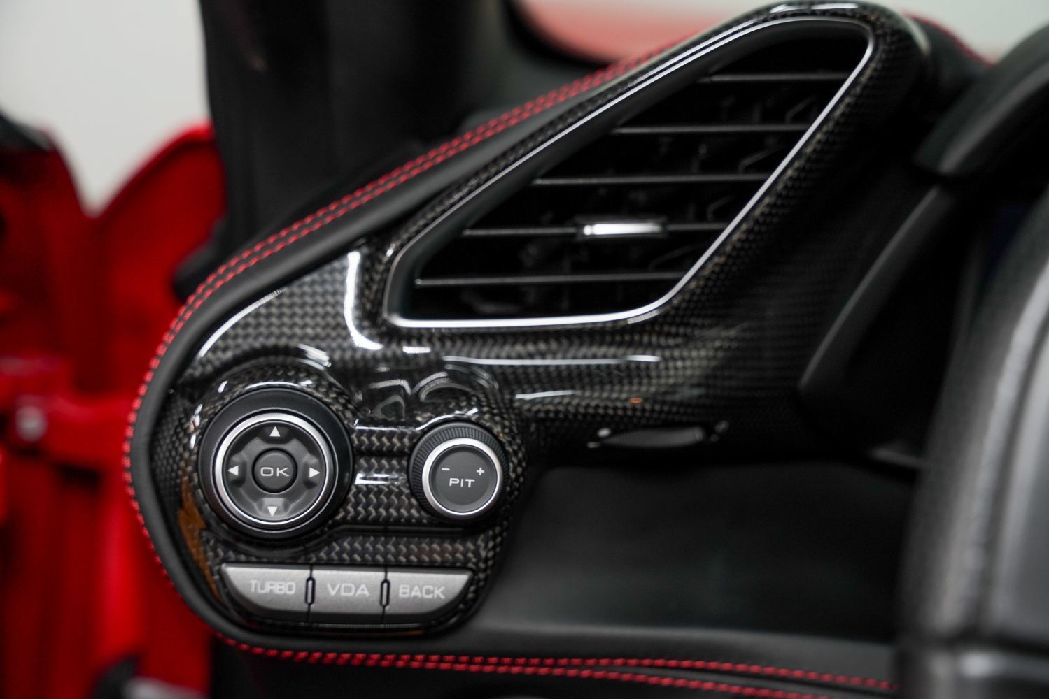 Used 2017 Ferrari 488 Spider RWD image 50