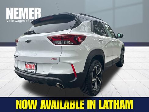 Used 2022 Chevrolet TrailBlazer RS w/ Technology Package AWD/4WD image 4