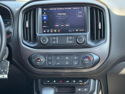 Used 2022 GMC Canyon AT4 image 14