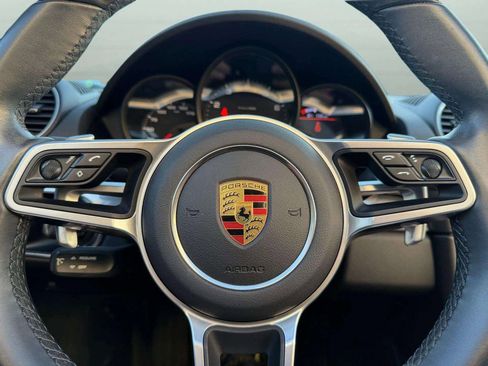 Used 2022 Porsche 718 Boxster image 19