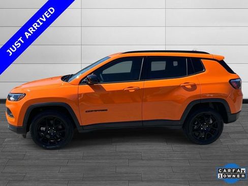 Used 2026 Jeep Compass Latitude AWD/4WD image 7