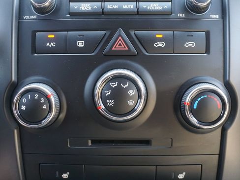 Used 2011 Kia Sorento 2WD w/ Convenience Pkg image 10