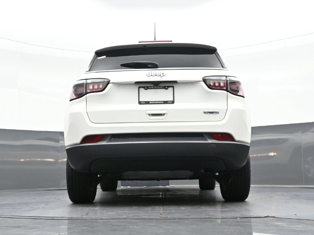 Used 2021 Jeep Compass Latitude w/ Sun and Sound Group FWD image 26