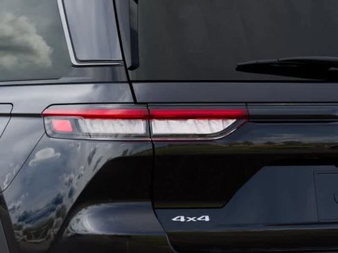 New 2026 Jeep Grand Cherokee Limited w/ Limited Altitude Package AWD/4WD image 57