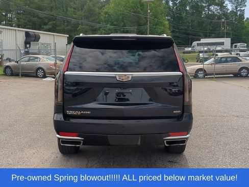 Used 2023 Cadillac Escalade Premium Luxury w/ Performance Package AWD/4WD image 12