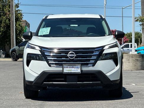 Certified 2024 Nissan Rogue S AWD/4WD image 9