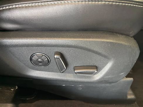Used 2018 Ford Explorer Platinum AWD/4WD image 47