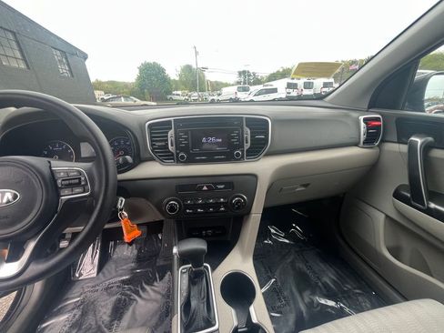Used 2017 Kia Sportage LX AWD/4WD image 32