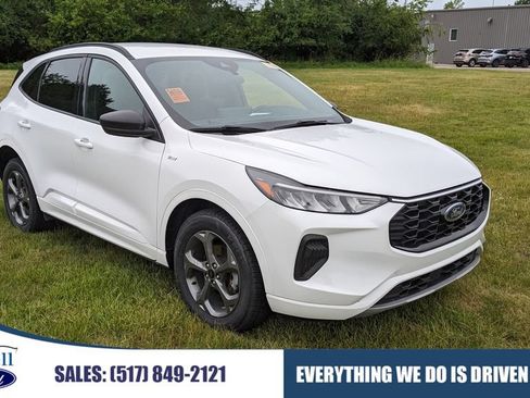 Certified 2023 Ford Escape ST-Line w/ Tech Pack #1 AWD/4WD image 1