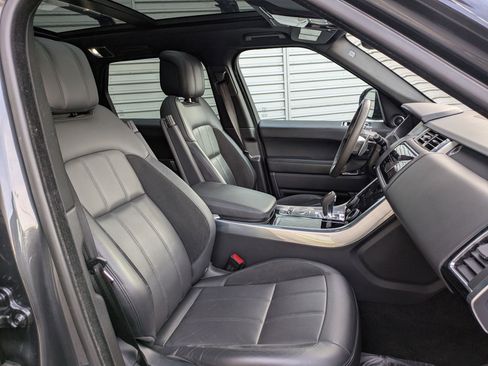 Used 2019 Land Rover Range Rover Sport HST image 29