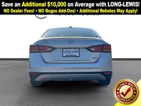 Used 2025 Nissan Altima 2.5 SV image 5