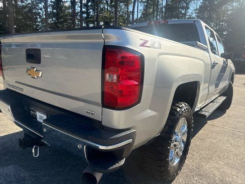 Used 2018 Chevrolet Silverado 2500 LTZ w/ Duramax Plus Package AWD/4WD image 21