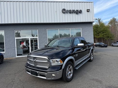 Used 2017 RAM 1500 Laramie w/ Convenience Group AWD/4WD image 2
