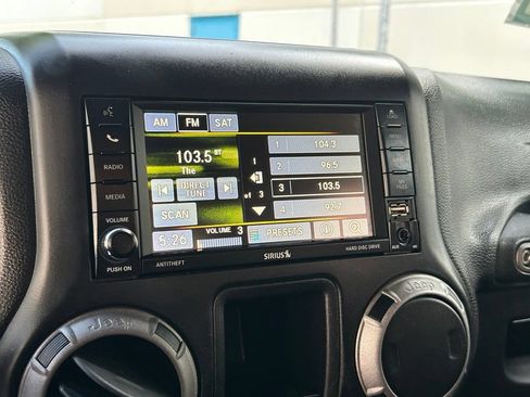Used 2017 Jeep Wrangler Sport AWD/4WD image 21